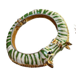 VINTAGE Fornash Two-Headed Giraffe Hinged Green & White Enamel Bangle Bracelet